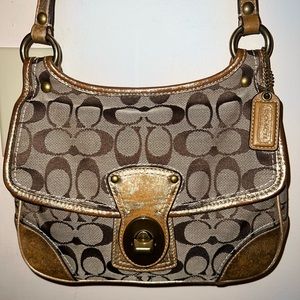 Midsize crossbody Coach purse